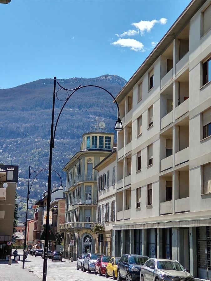 Appartement La Casa Del Birraio à Sondrio Extérieur photo
